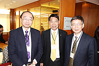 Prof. Hou Jianguo of University of Science and Technology of China (right)